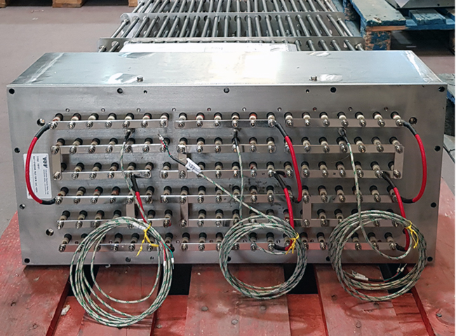 04 BATTERIES